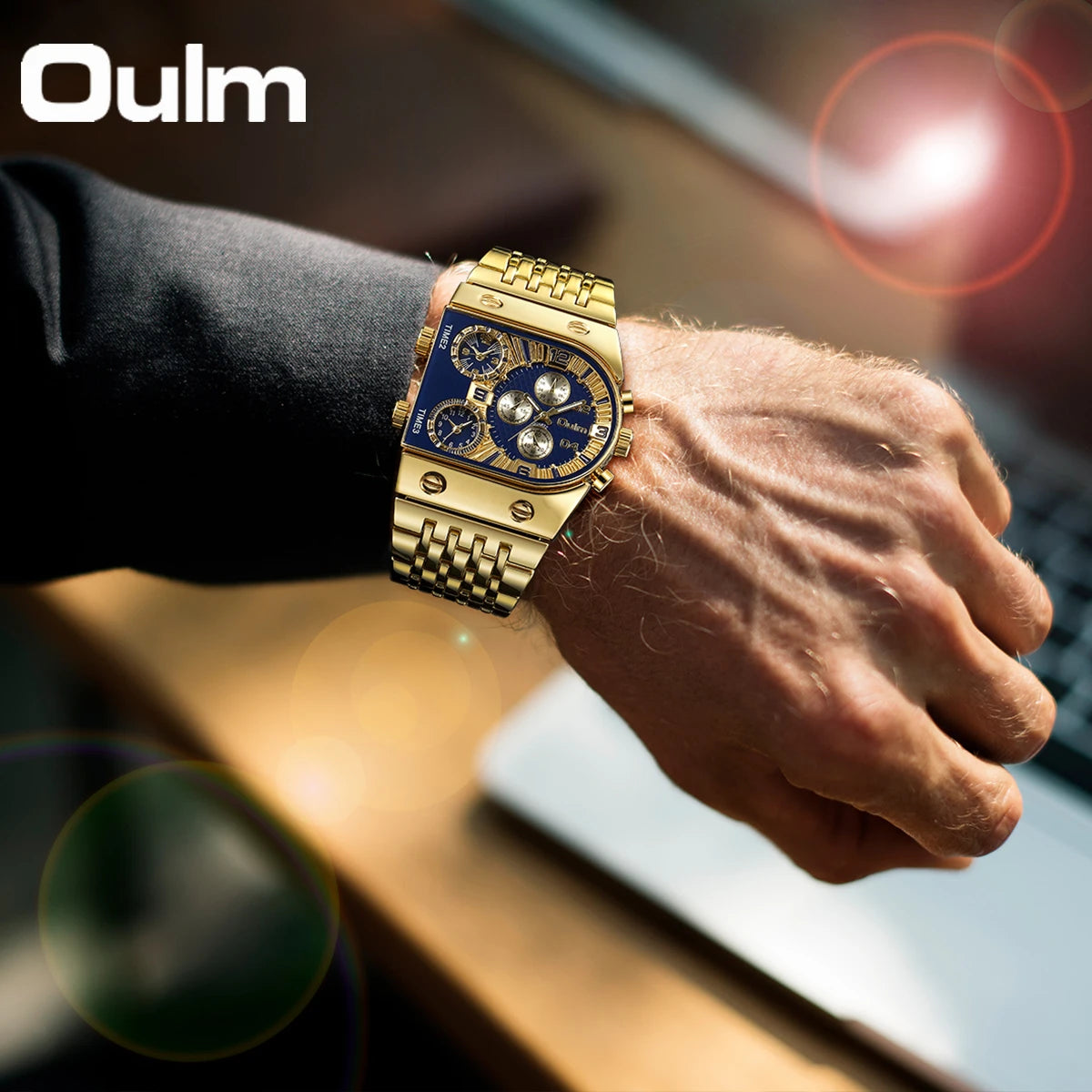 ⌚ Montre Oulm Unique – Design Carré Doré, Multi-Fuseaux Horaires & Style Militaire